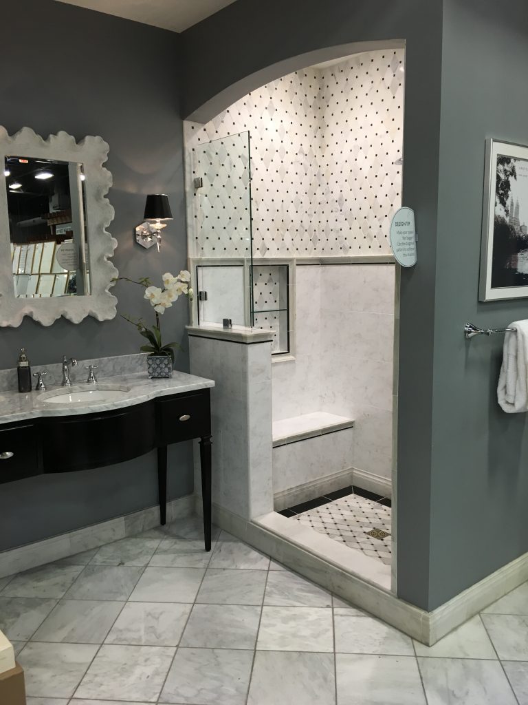 10 DESIGN IDEAS TO GIVE YOUR BATHROOM MORE SNAZZ AND PIZZAZZ!