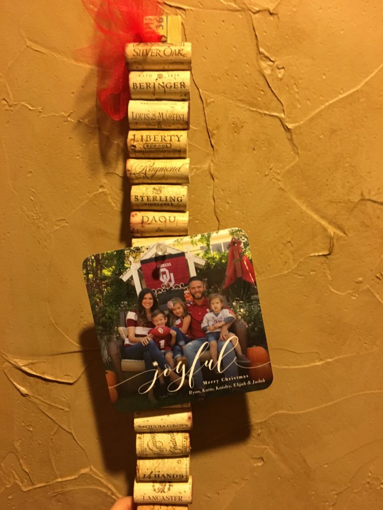 EASY WINE CORKBOARD YARDSTICK